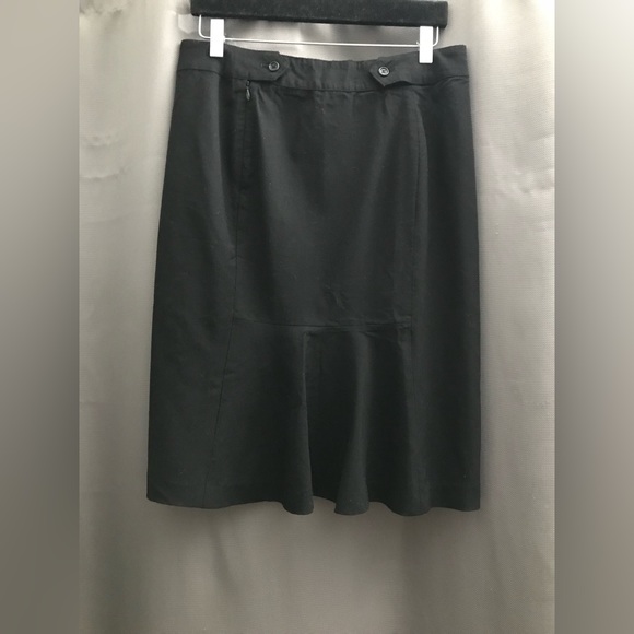 Express midi black skirt size 6 - Picture 2 of 3
